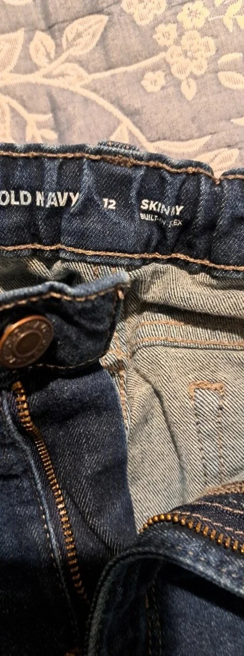 Calvin Klein Jeans Kids Four-Pack: Dark Blue, Blue, Red, Tan Jeans Sz 10/12
